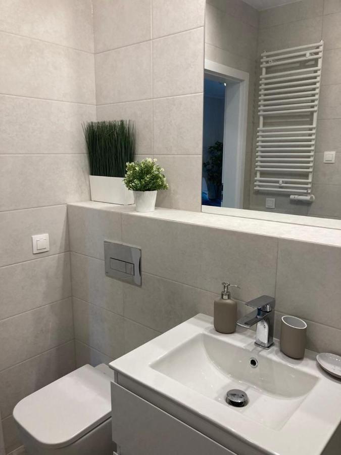 Wislane Tarasy 2.0, Free Parking, Private Garden Διαμέρισμα Krasków Εξωτερικό φωτογραφία
